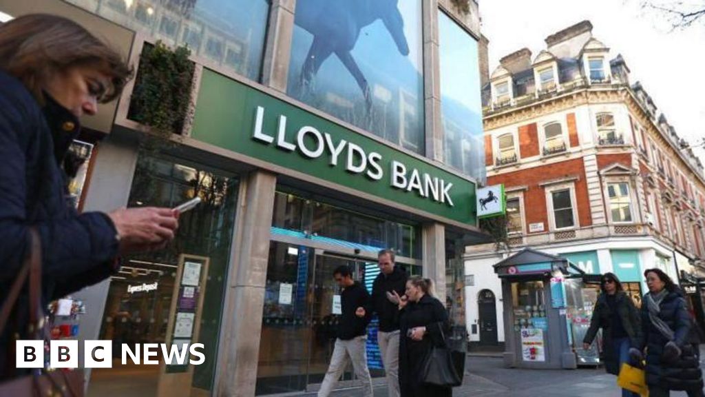 Lloyds to close 136 branches as people shift to apps