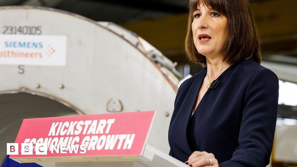 Rachel Reeves backs Heathrow expansion to boost UK growth