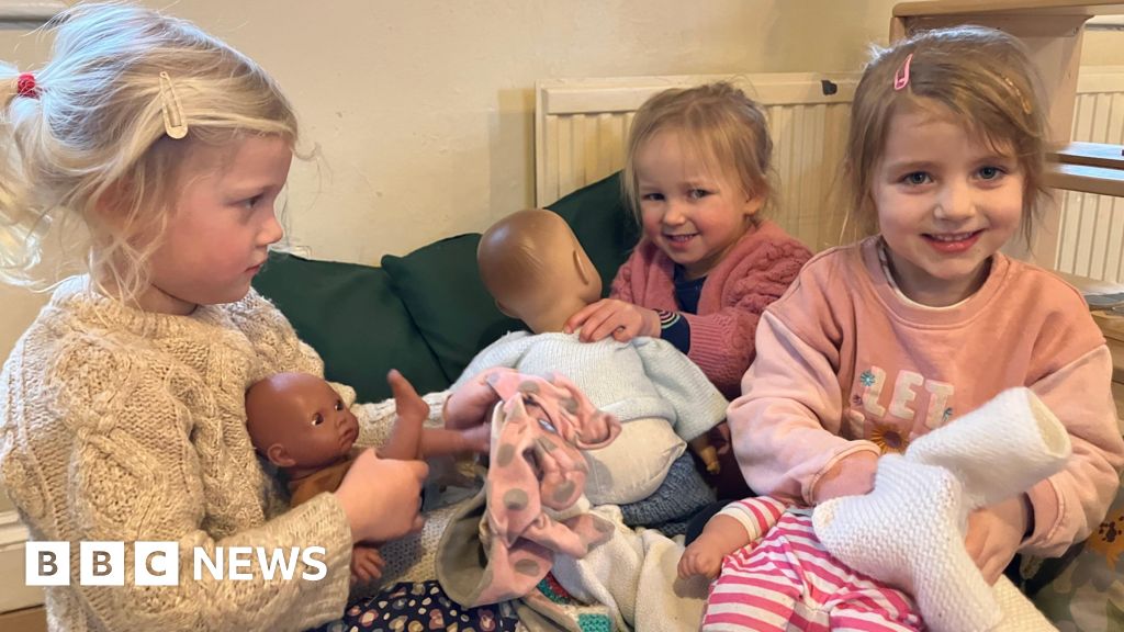 Nurseries worried despite fall in childcare costs