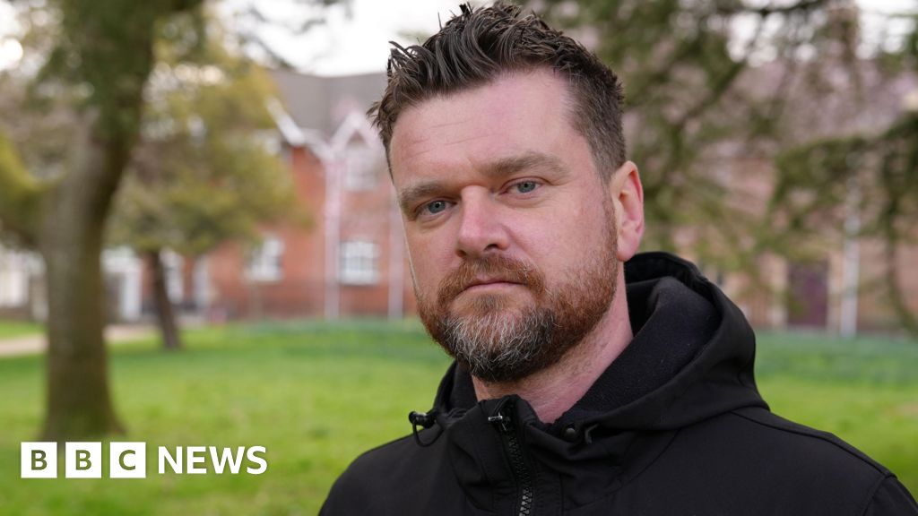 ‘Fake bank app allowed scammers to shake my hand and steal from me’