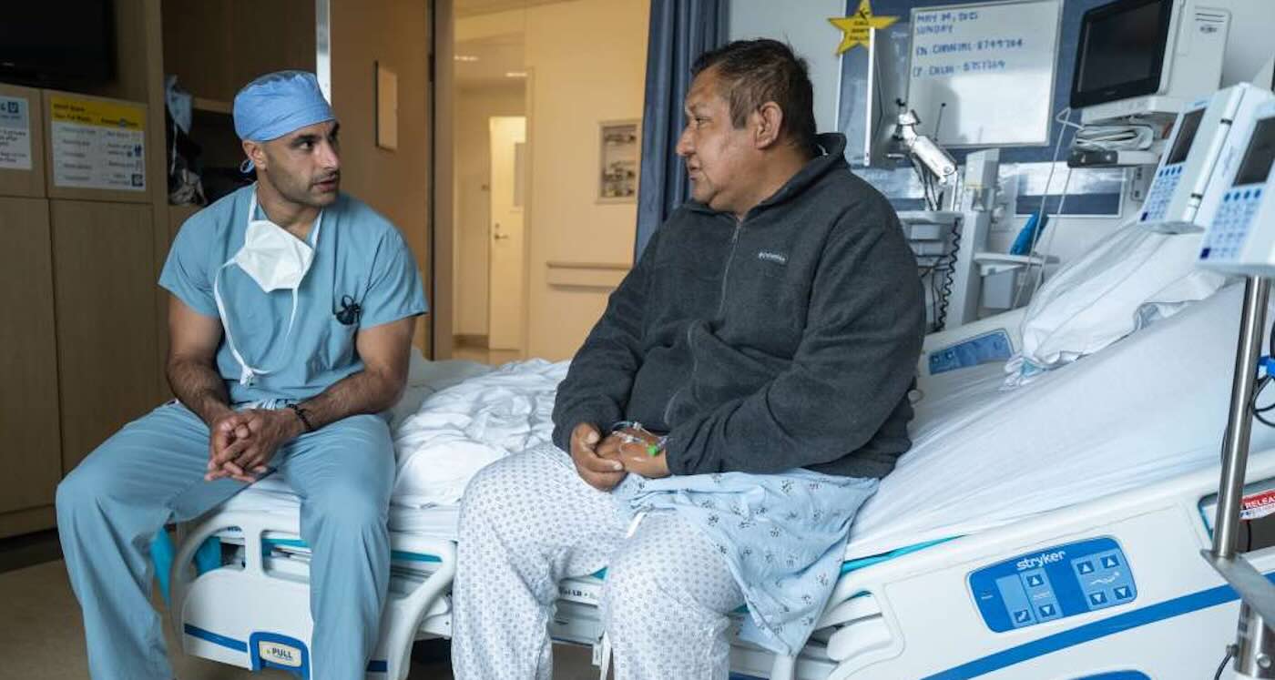 Surgeons Perform Worldโs First Human Bladder Transplant at UCLA