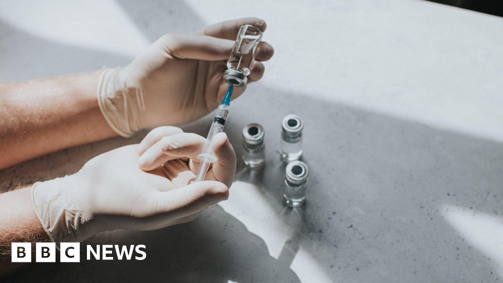 Government turns to TikTokers to advise on cosmetic surgery abroad