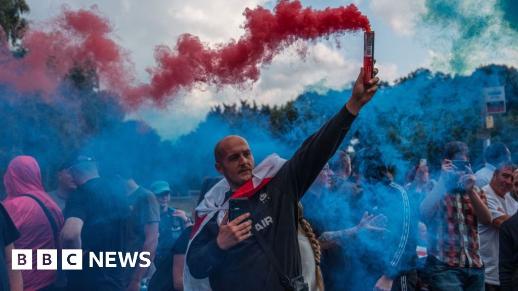 Behind the wave of asylum hotel protests