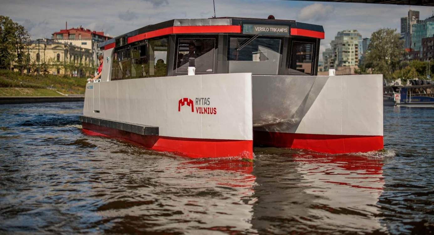 Zero-Emissions Ferryboat to Glide Commuters Up and Down Historic River in European Capital
