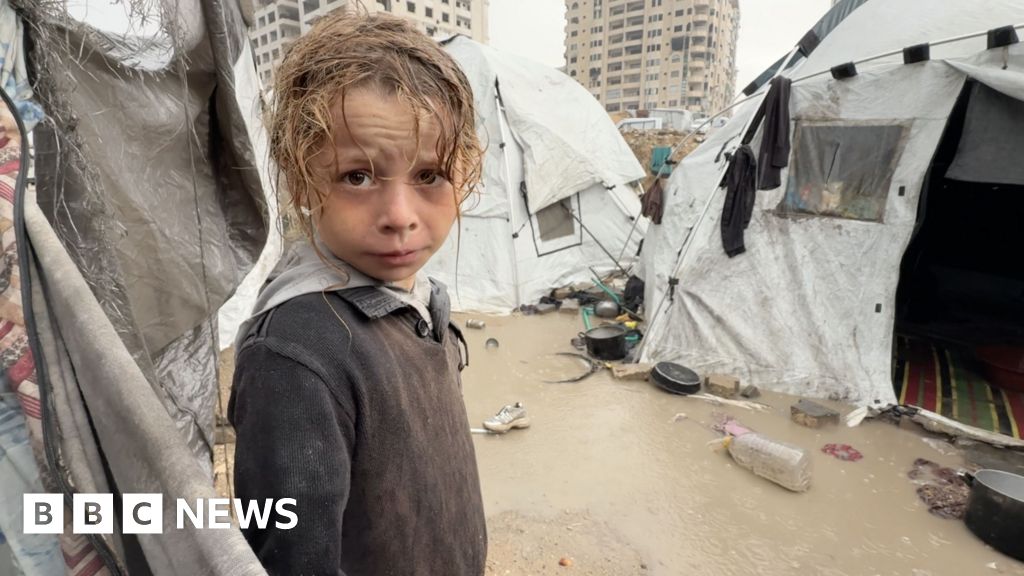 Shelters plea for Gazans as winter rains raise fears of more disease and death
