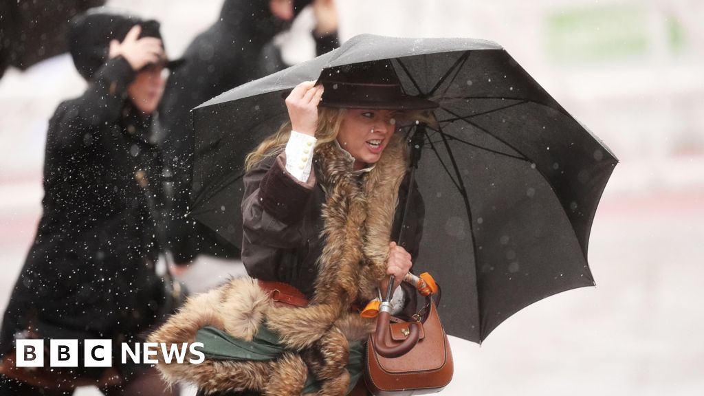 More rain forecast for Saturday before cold snap hits UK